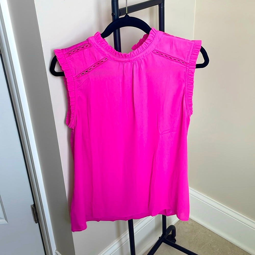 Pink sleeveless top